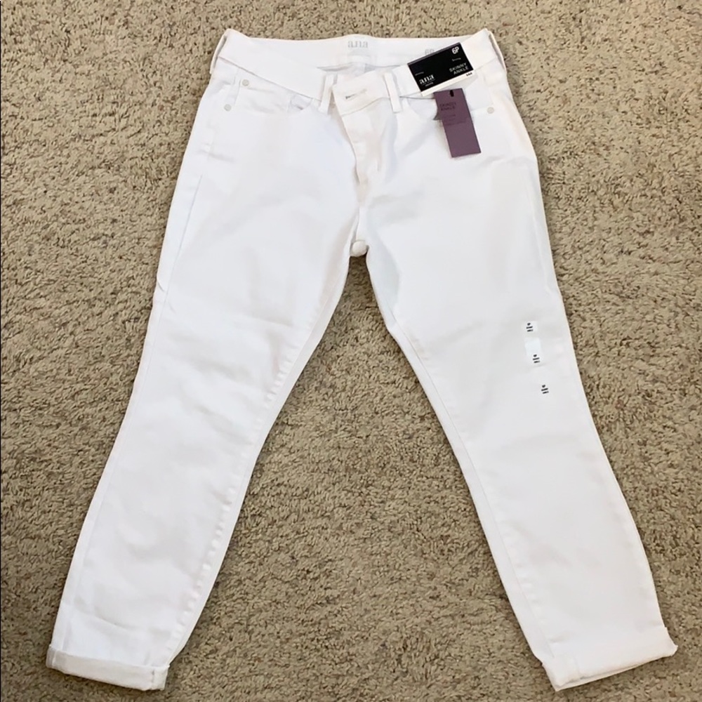 White Petite Skinny Ankle Jeans